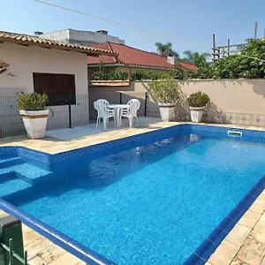 excelente-casa-com-piscina-na-praia-de-ingleses.santa-catarina-brasil.com/